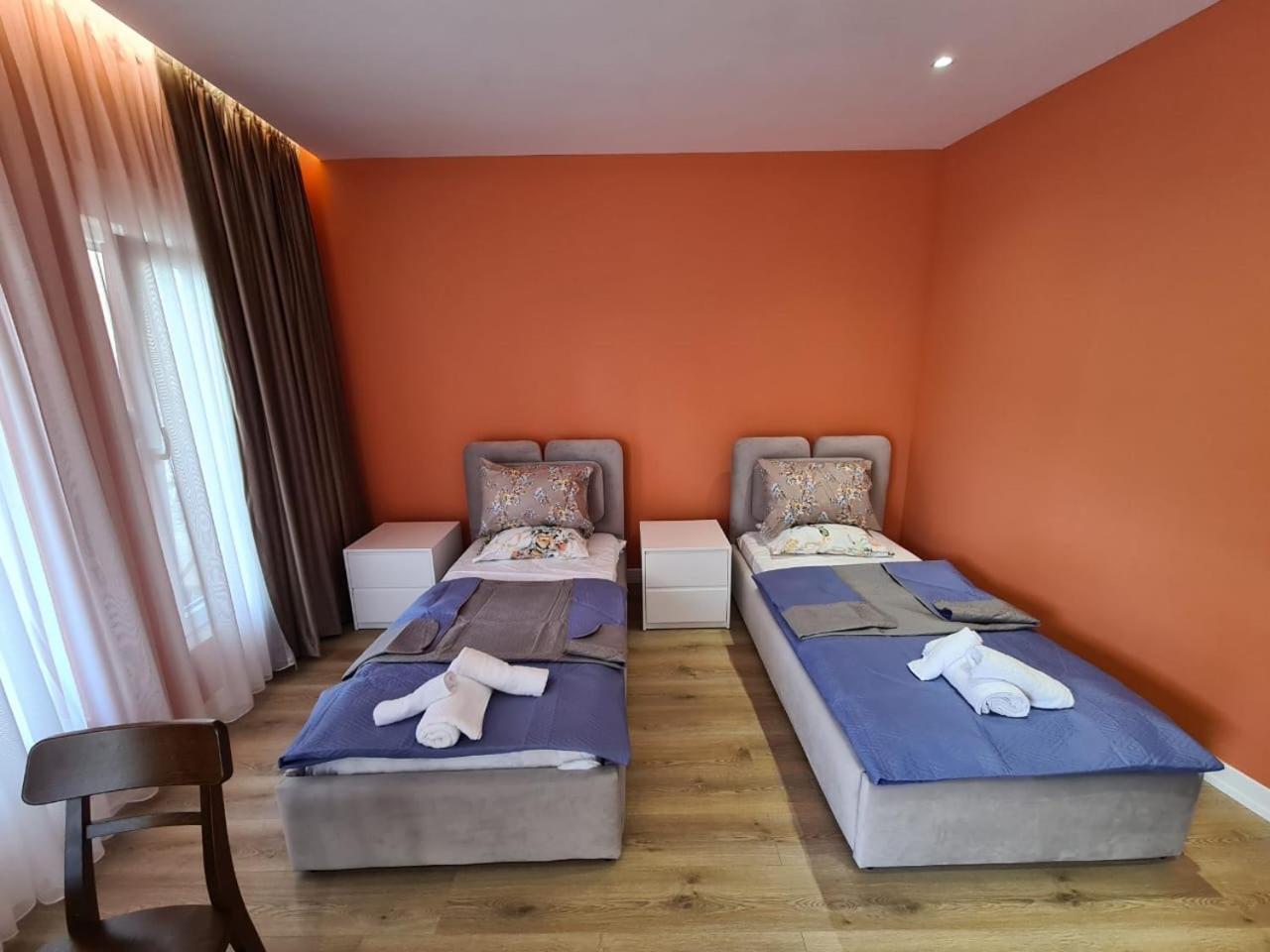 Tirana Center Apartaments Bagian luar foto