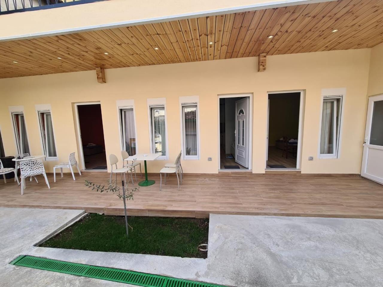 Tirana Center Apartaments Bagian luar foto