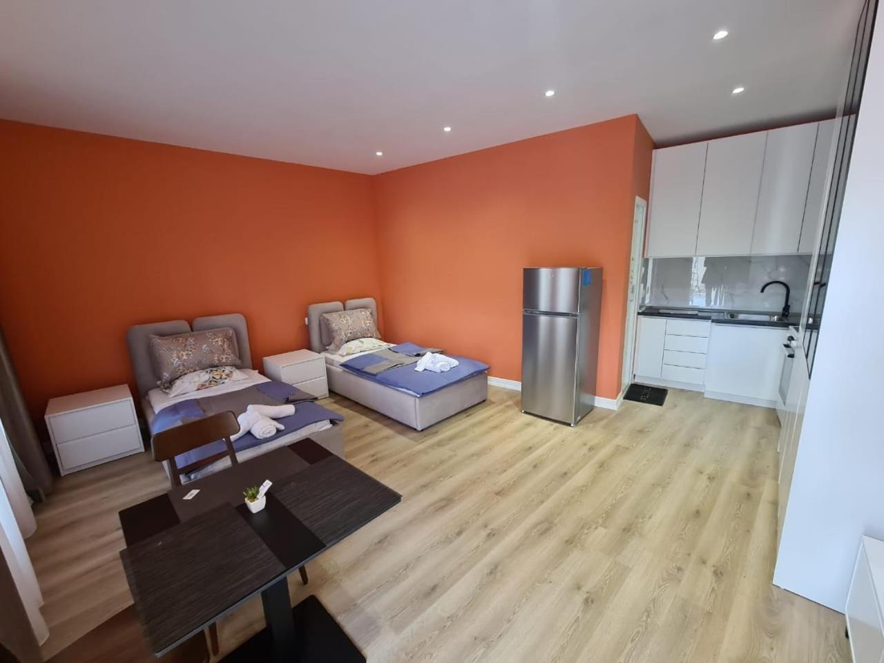 Tirana Center Apartaments Bagian luar foto