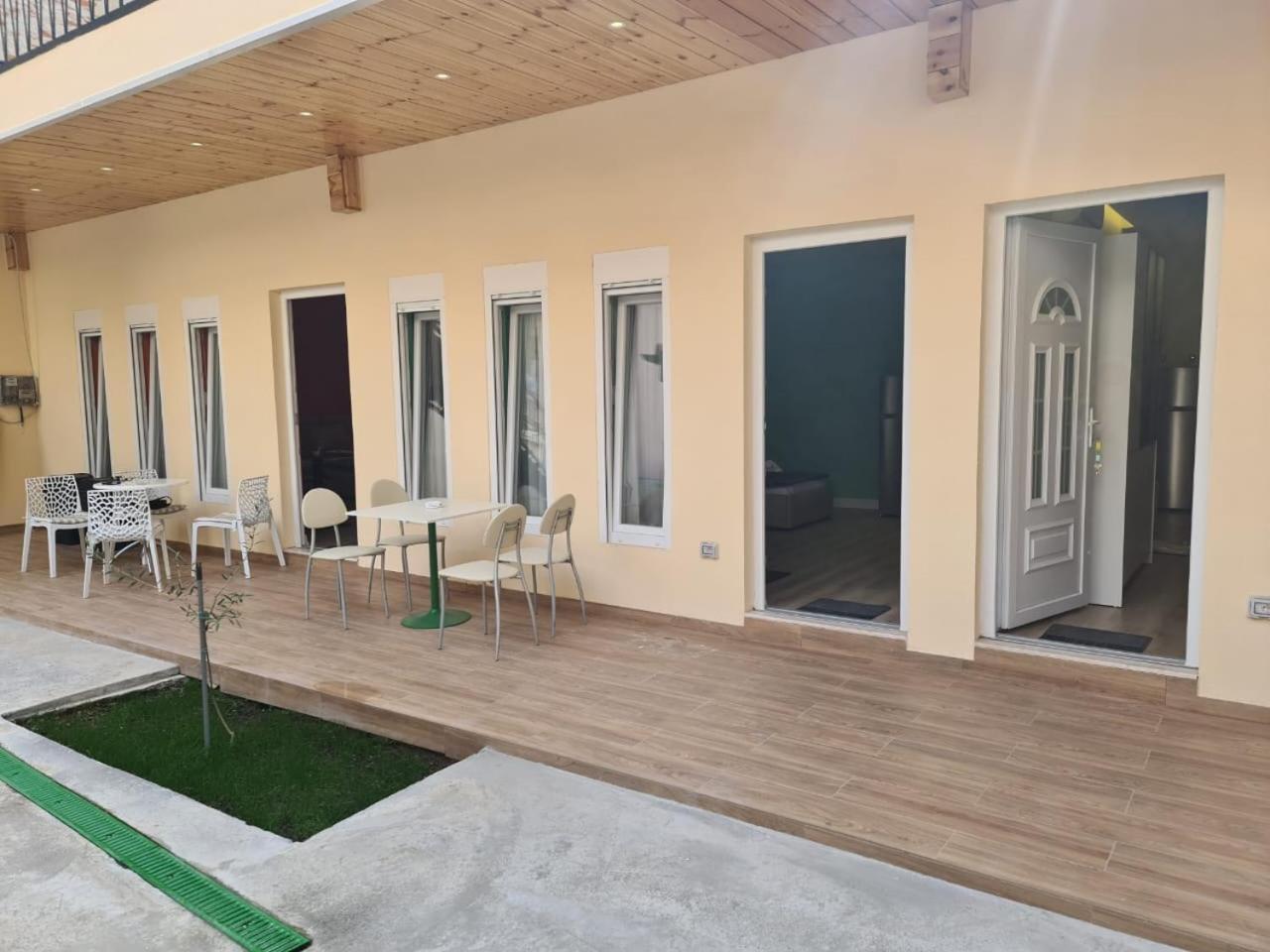 Tirana Center Apartaments Bagian luar foto