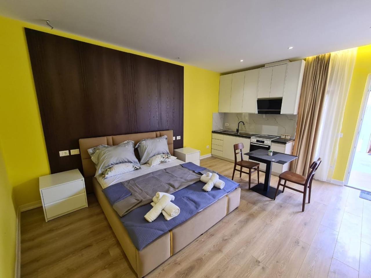 Tirana Center Apartaments Bagian luar foto