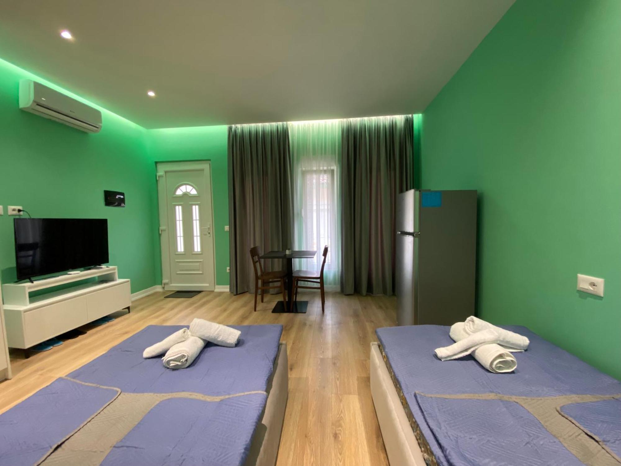 Tirana Center Apartaments Bagian luar foto